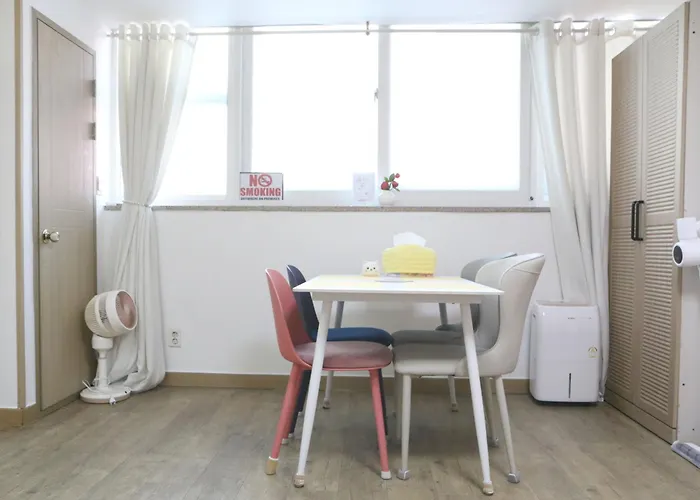 Station Joey House Apartament *