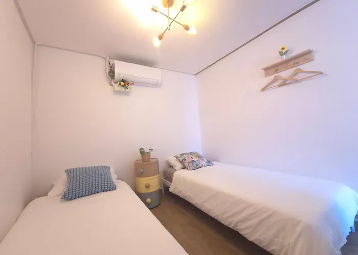 Station Joey House Seul